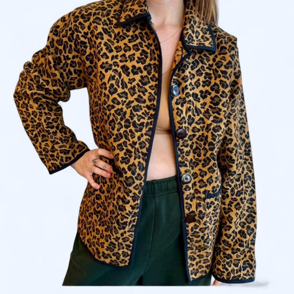 Vintage 90s y2k over sized leopard jacket women's size medium